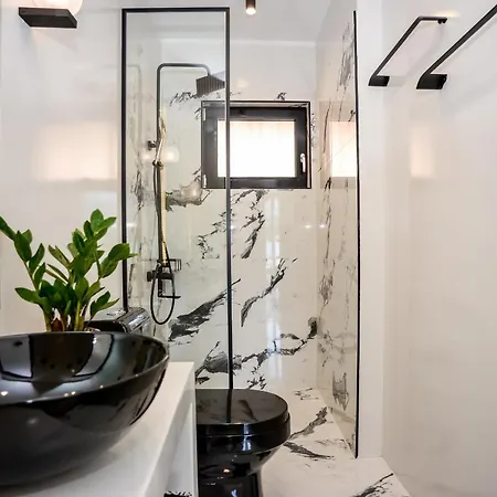 A & B Minimal With Sea View In Apartment *