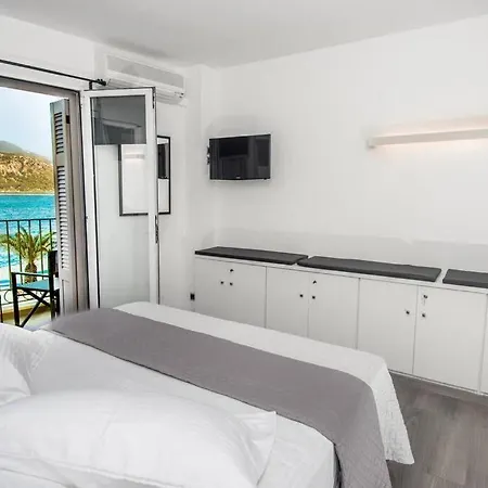 A & B Minimal With Sea View In Apartament Argostoli (Kefalonia)