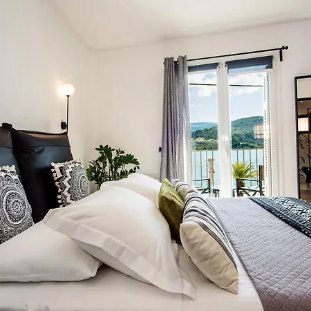 Apartament A & B Minimal With Sea View In Argostoli (Kefalonia)